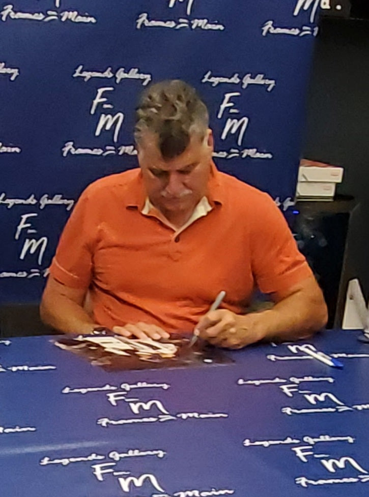 New York Mets Keith Hernandez Autographed Seinfeld 8x10 Photo picture
