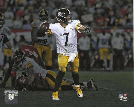 Pittsburgh Steelers Ben Roethlisberger Spotlight 8x10 Photo Picture