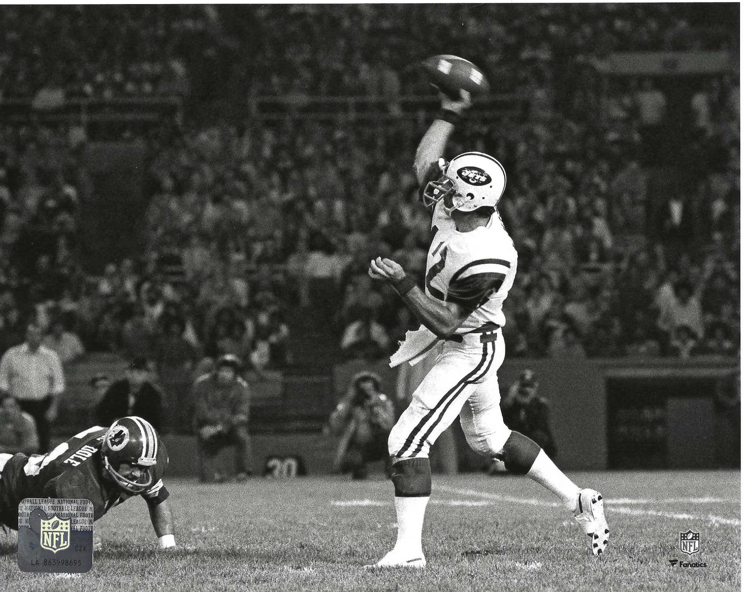 New York Jets Joe Namath 8x10 Black And White Classic Action8x10 Photo