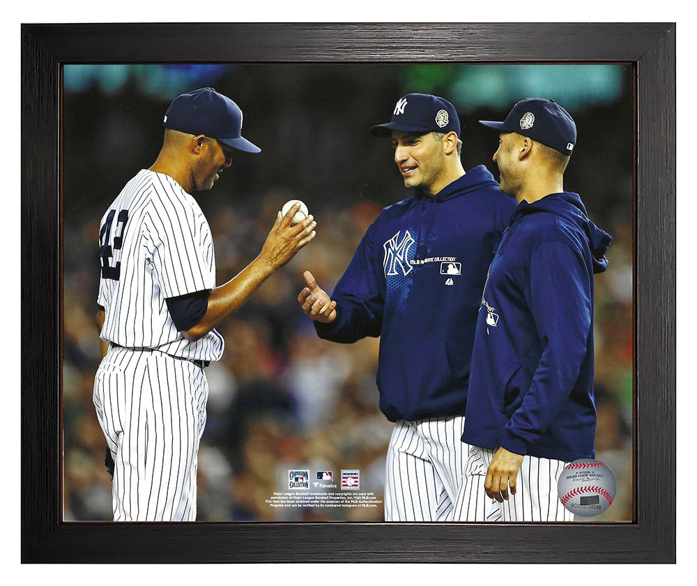 New York Yankees Mariano Rivera, Derek Jeter, and Andy Petite Relieve "Mo" One Last Time Framed 8x10 Photo Picture