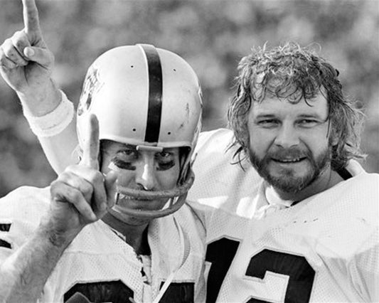 The Raiders Jim Plunkett & Marcus Allen During Super Bowl XVII 8x10 Photo Picture