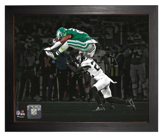 Philadelphia Eagles Saquon Barkley Reverse Hurdle  Framed 8x10 Photo Picture