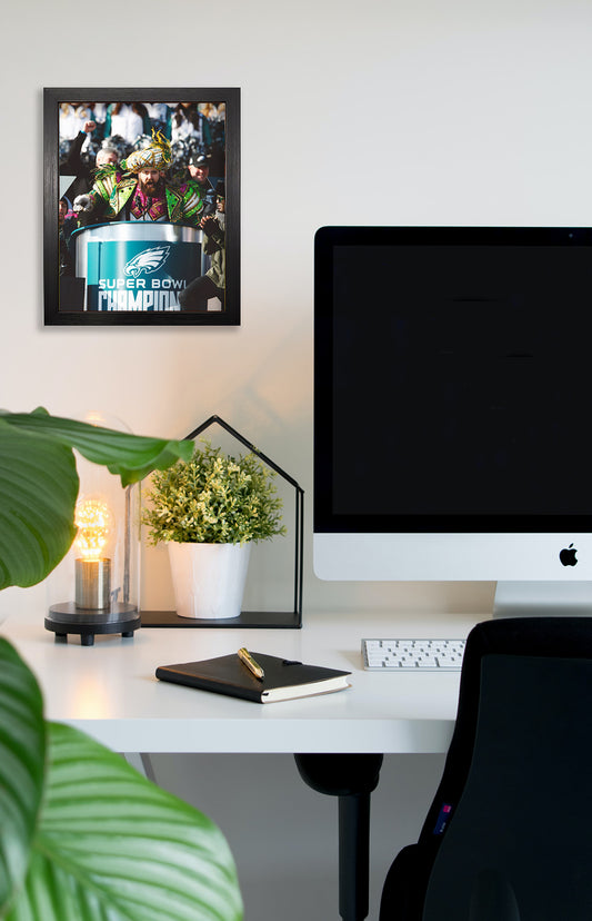 Philadelphia Eagles Jason Kelce Super Bowl Celebration Framed 8x10 Photo Picture