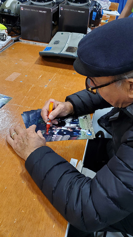 Chicago Bears Dick Butkus Hall Of Fame Linebacker Autographed 8x10 Action Photo Picture