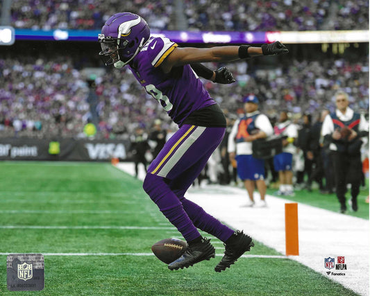 Minnesota Vikings Justin Jefferson Star Wide Receiver 8x10 Photo Picture