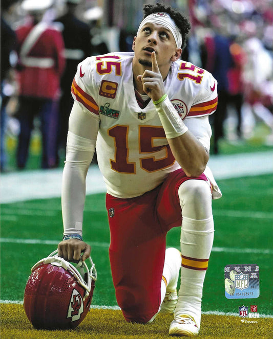 Kansas City Chiefs Patrick Mahomes Prepares For Super Bowl LVII (57) 8x10 Photo