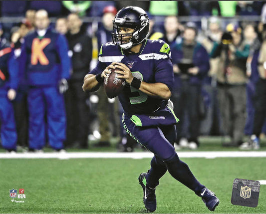 Seattle Seahawks Quarterback Russell Wilson 8x10 Action Photo Picture