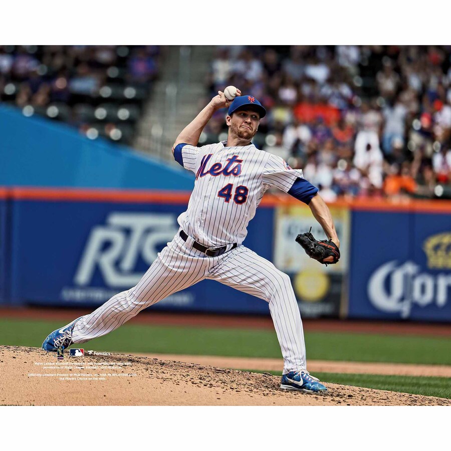 The New York Mets Jacob deGrom On the Mound 8x10 Photo Picture
