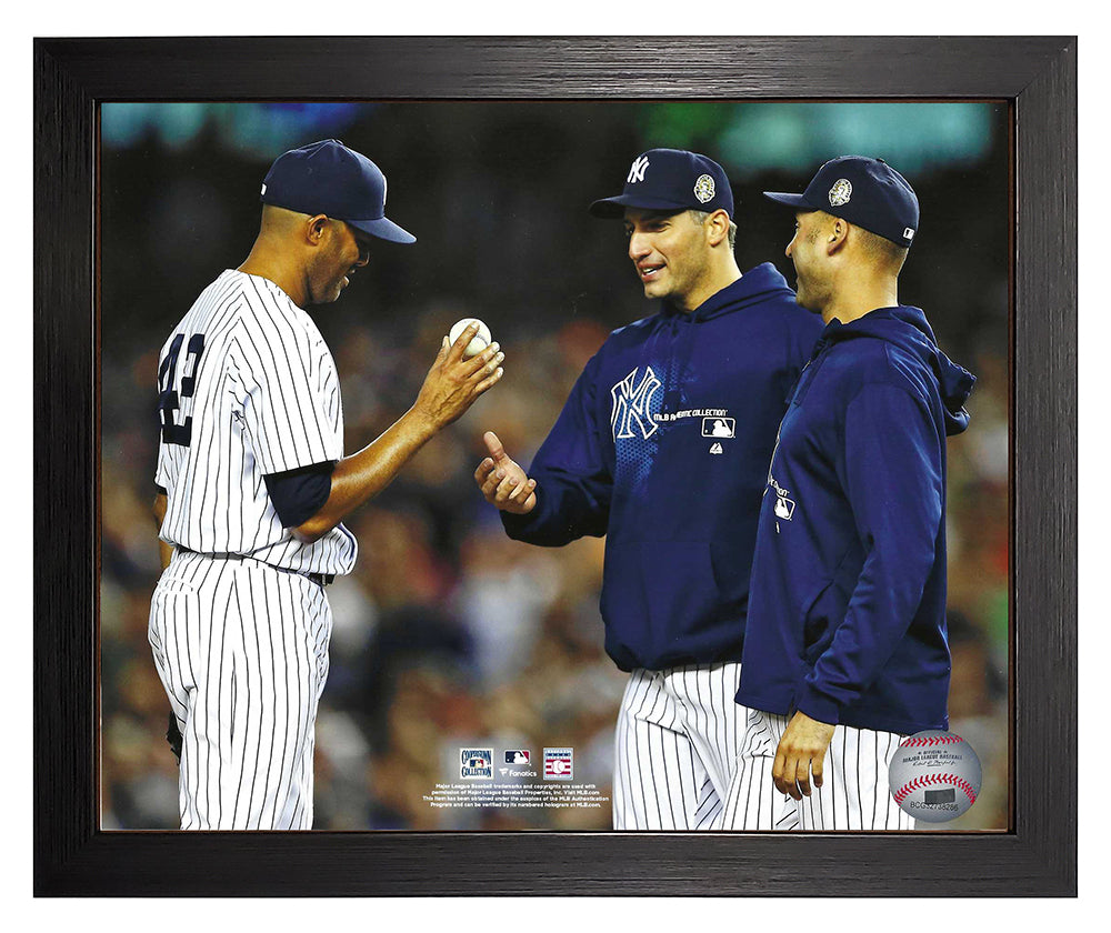 New York Yankees Mariano Rivera, Derek Jeter, and Andy Petite Relieve "Mo" One Last Time Framed 8x10 Photo Picture