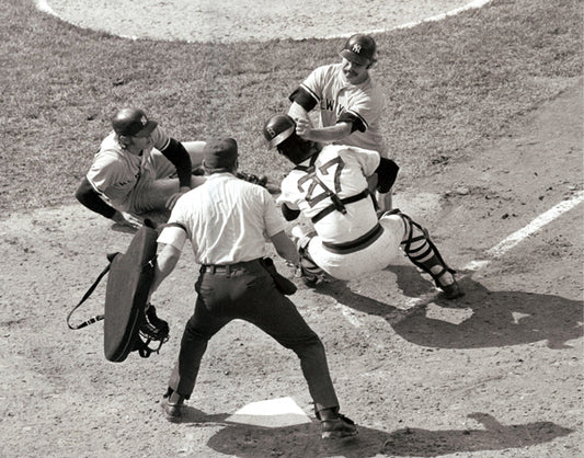 New York Yankees Thurman Munson & Boston Red Sox Carlton Fisk Collision At Home Plate In 1973.