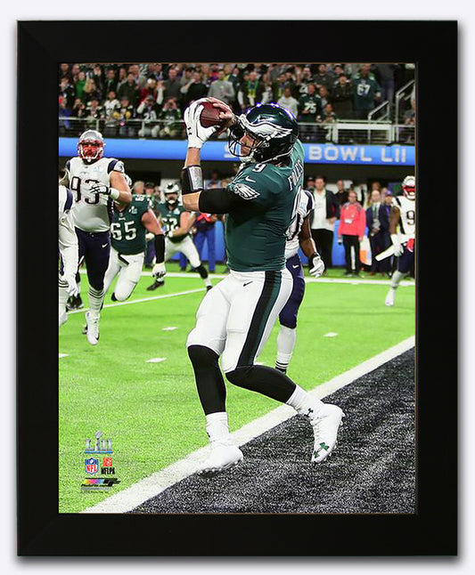 Philadelphia Eagles Nick Foles Scores On The "Philly Special" Touchdown During S.B. 52, Framed 8x10 Photo Picture