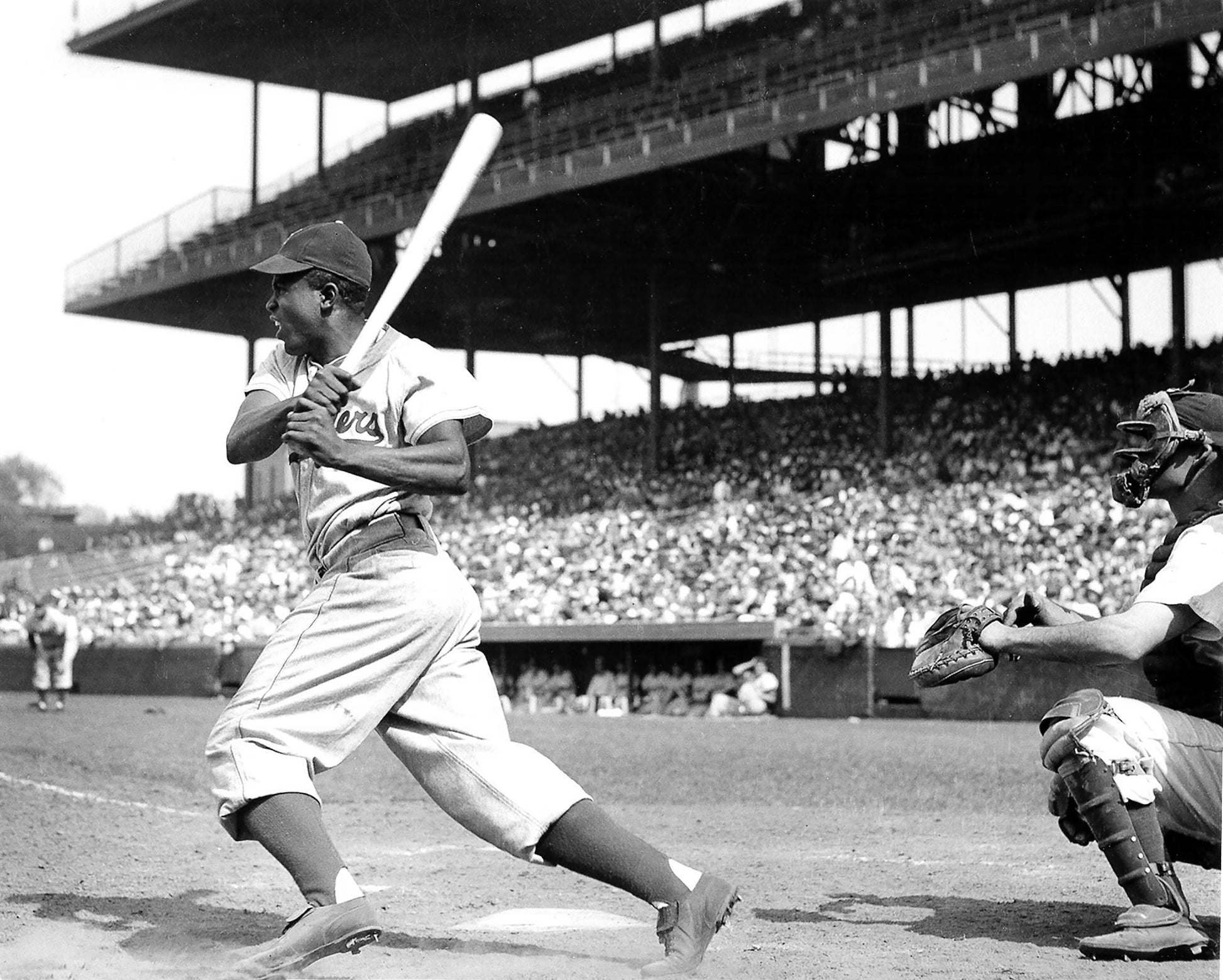 Brooklyn Dodgers Jackie Robinson at The Plate In 1948 8x10 Photograph