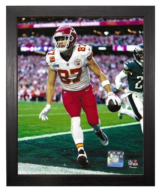 Kansas City Chiefs Travis Kelce Scores a Touchdown During Super Bowl Framed 8x10 Photo Picture