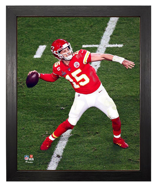 Kansas City Chiefs Patrick Mahomes Passing During S. B. 54 Framed 8x10  Photo Picture