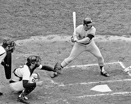 New York Yankees Thurman Munson At The Plate In 1974 8x10 Photo